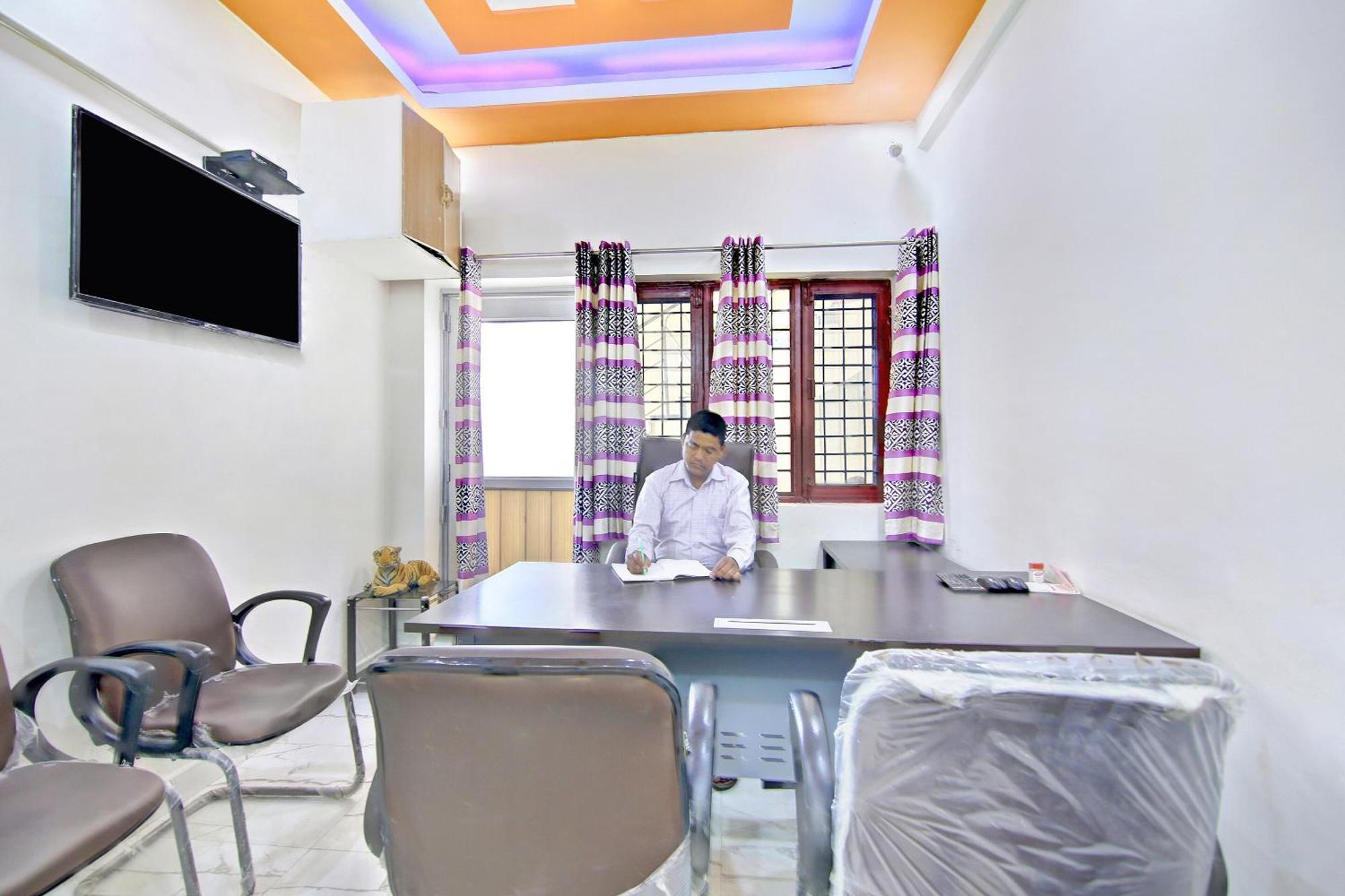 Home 78802 Balaji Bhawan Jhājra Dış mekan fotoğraf